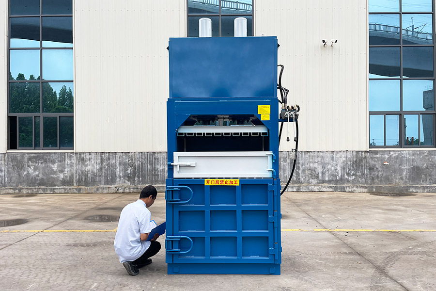 立式打包機(jī)1 立式打包機(jī)1